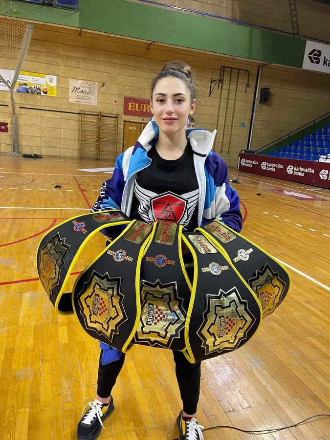 Успехи за възпитаници на НСА на Европейската купа по кикбокс 