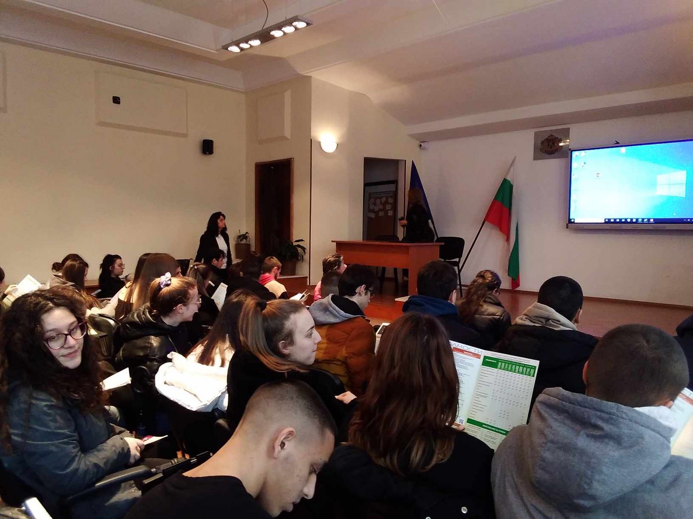 Ученици от Враца се запознаха със специалностите на НСА