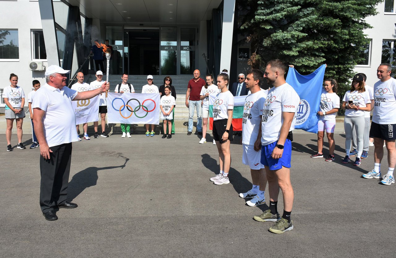 Честит Международен олимпийски ден – 23 юни! Факелната щафета отново тръгна от НСА