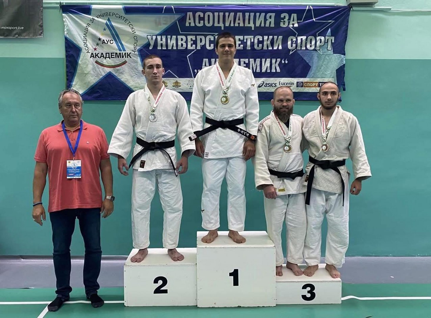 Три отборни купи и пет златни медала за джудистите от Стара Загора 2025