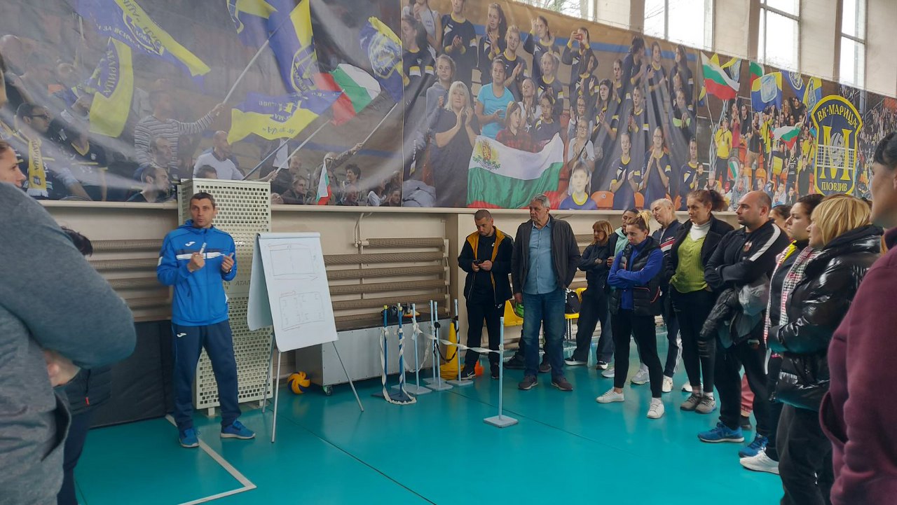Преподаватели от катедра „Лека атлетика“ проведоха обучение на учители