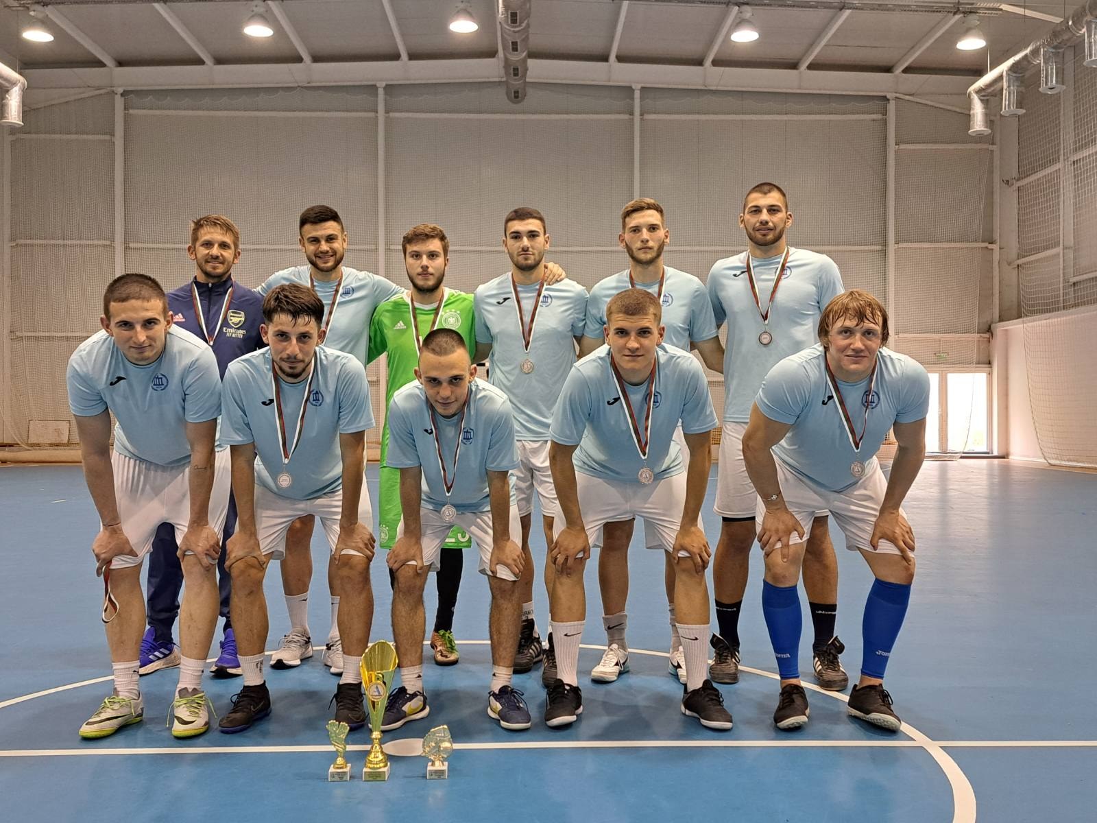 Сребърни медали за отбора по футзал